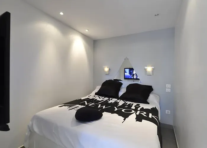 New York - Heliopolis O15 - Luxe - 2 Personnes * Agde